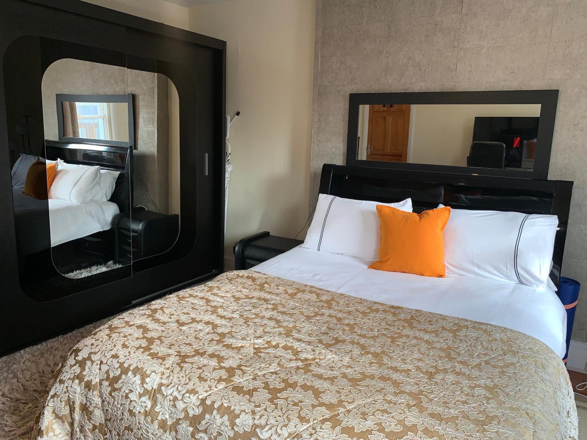 Superbly Furnished Apartment In Central Londyn Zewnętrze zdjęcie
